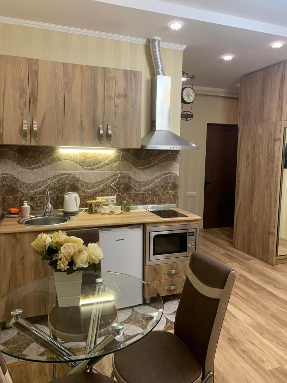 Apartment On L.Meskhishvili Turn Tbilisi Eksteriør bilde